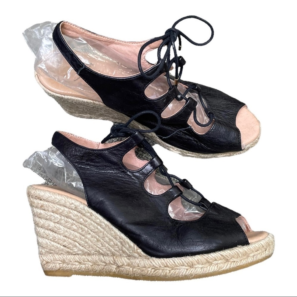 GAIMO black leather espadrille open toe lace up wedge. US 8.5 EU39